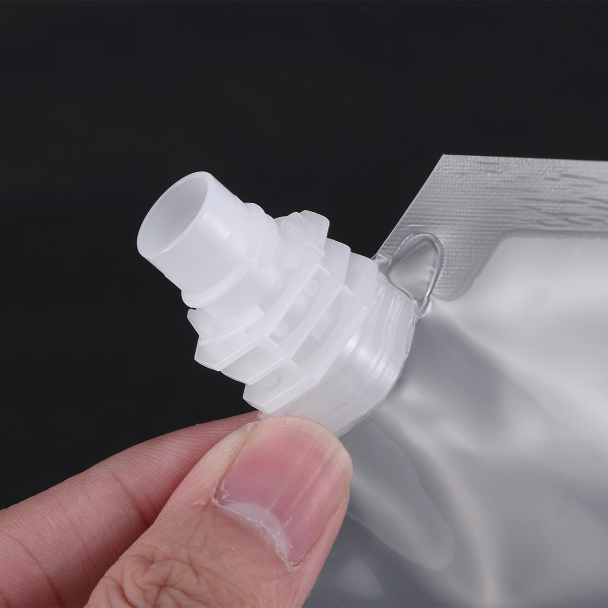 Reusable Bottle - 6個入り 透明プラスチック製 ドリンクボトル。キャンプや釣り、ワインやお酒の持ち運びに便利な、繰り返し使える折りたたみ式ボトル。