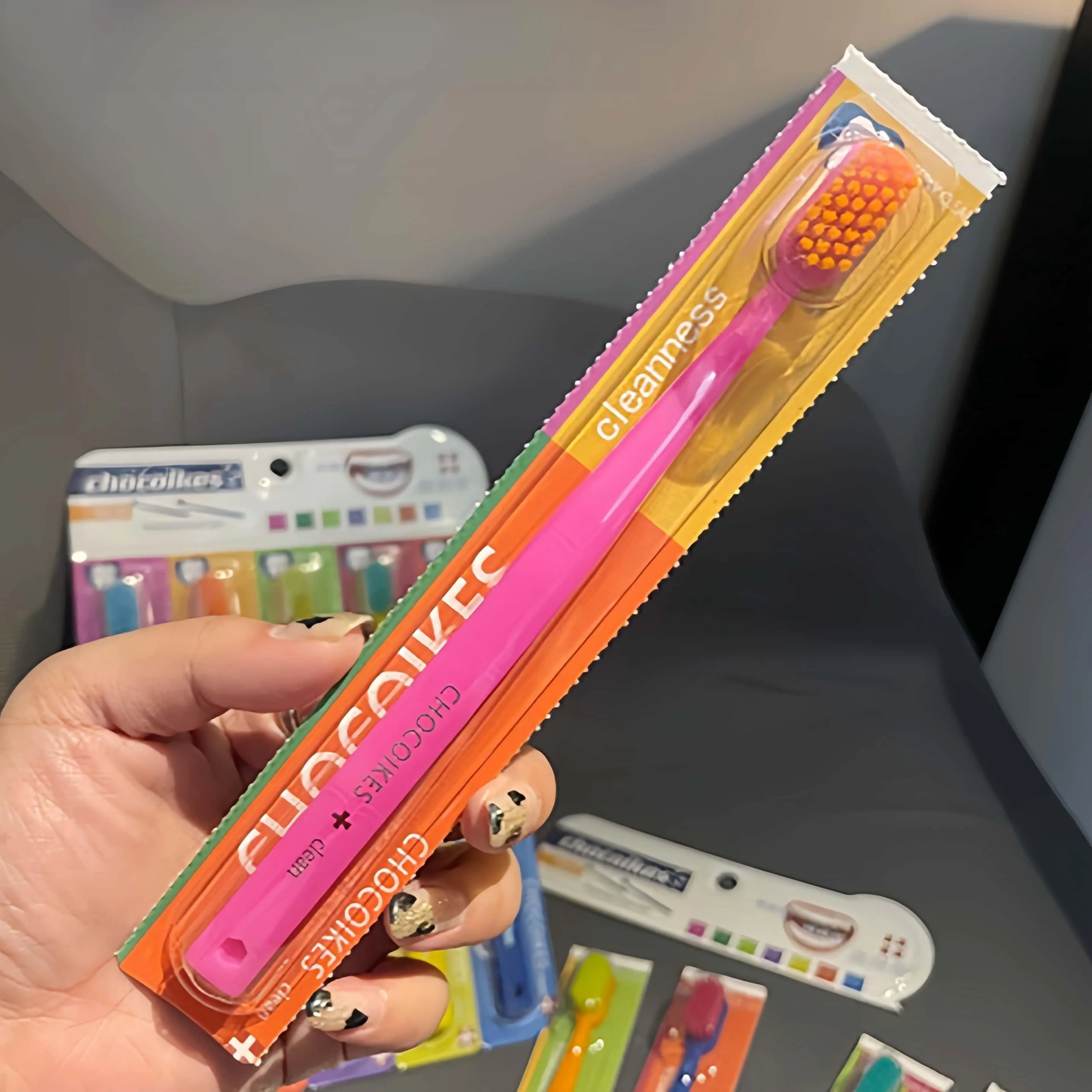チョコレートスイスケアリングソフトナイロン毛歯ブラシセット5 - Bamboo Toothbrush のレビューと価格